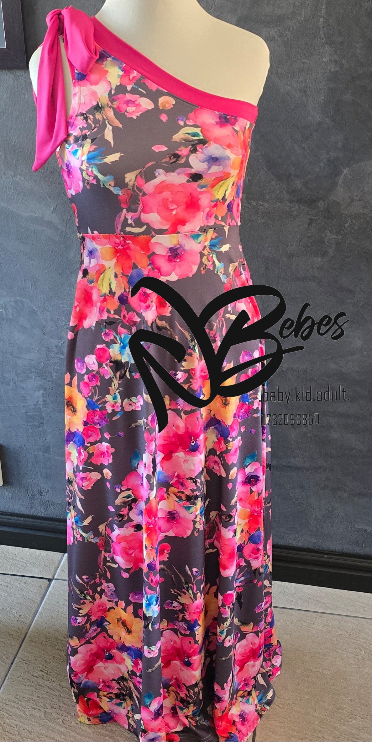 One shoulder dress
