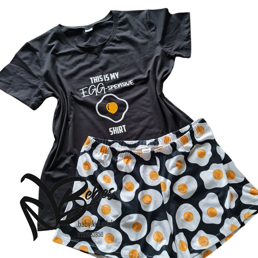 Eggspensive lounge set